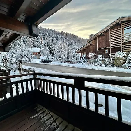 New! Charming 2-bedroom Close To Lifts Courchevel