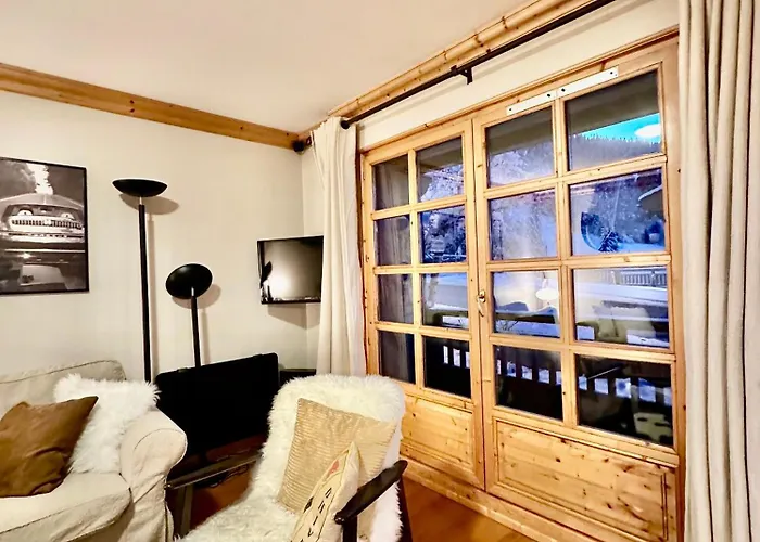 New! Charming 2-bedroom Close To Lifts Courchevel