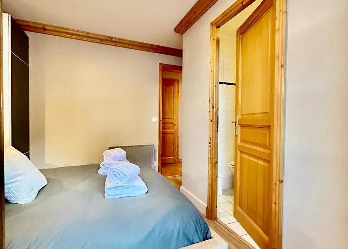 Daire New! Charming 2-bedroom Close To Lifts Courchevel